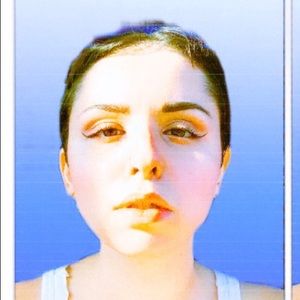 Meet your Posher, Madeline